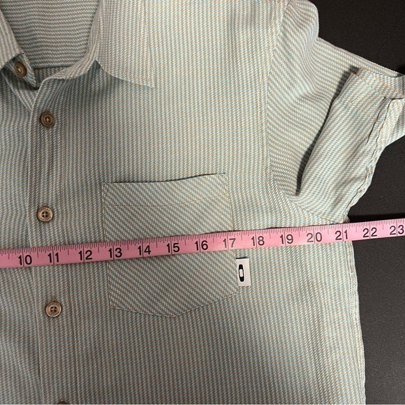 Oakley Shirt Mens Medium Plaid Mint Green Button Up Short Sleeve Tan Cream  H - Picture 8 of 8